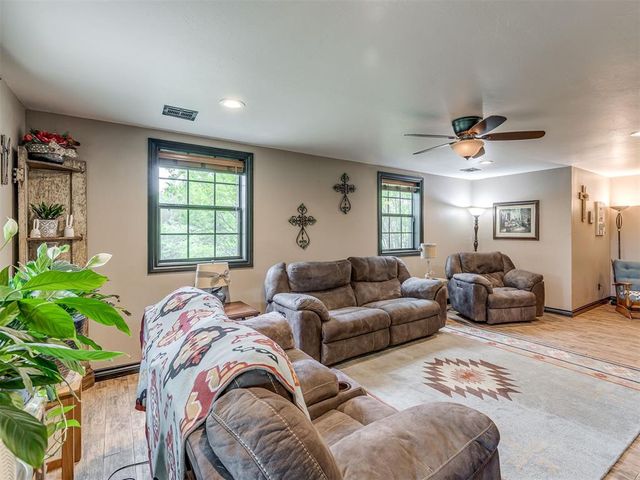 8801 Hartman Road, Noble, OK 73068