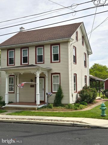 6327 LEMON ST, East Petersburg, PA 17520
