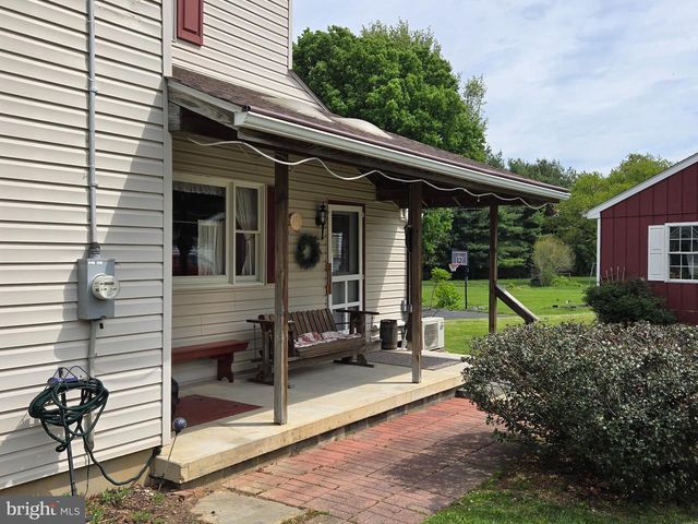 6327 LEMON ST, East Petersburg, PA 17520