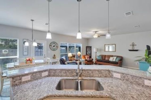 153 Westview Drive, Gun Barrel City, TX 75156