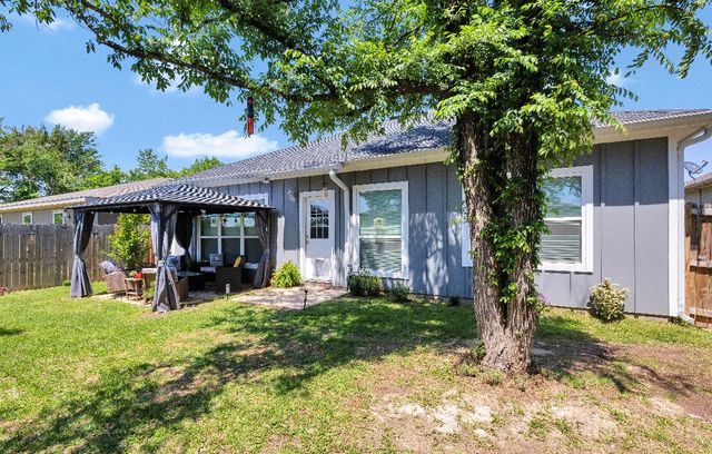 153 Westview Drive, Gun Barrel City, TX 75156