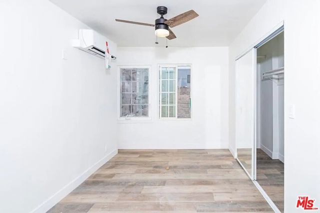 1587 W 35th Place, Los Angeles, CA 90018