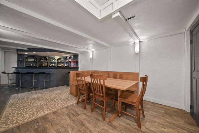 9212 Greenwood Avenue, Munster, IN 46321