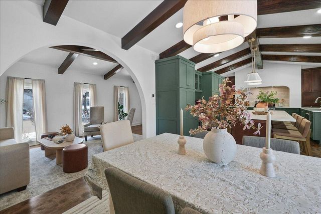 9212 Greenwood Avenue, Munster, IN 46321