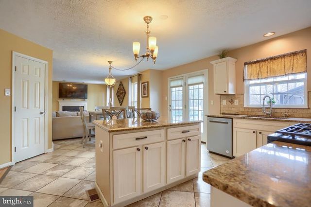 902 MINGLEWOOD LN, Joppa, MD 21085