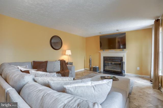 902 MINGLEWOOD LN, Joppa, MD 21085