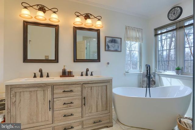 902 MINGLEWOOD LN, Joppa, MD 21085