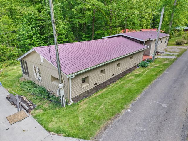 715 George Hardwick Drive, Bronston, KY 42518