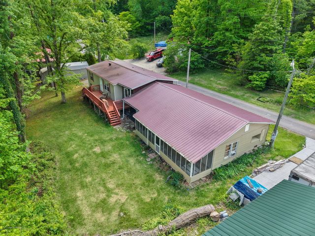 715 George Hardwick Drive, Bronston, KY 42518