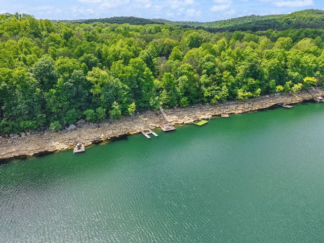 715 George Hardwick Drive, Bronston, KY 42518