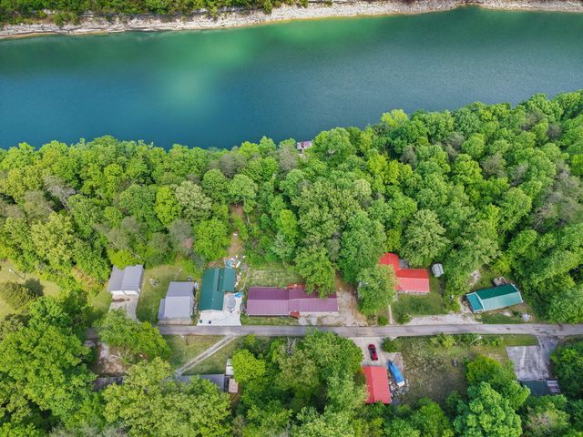 715 George Hardwick Drive, Bronston, KY 42518