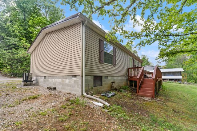 715 George Hardwick Drive, Bronston, KY 42518