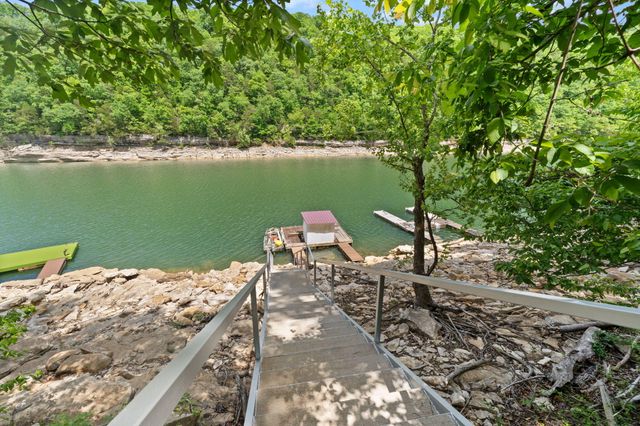 715 George Hardwick Drive, Bronston, KY 42518