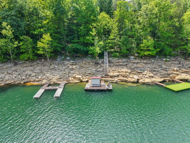 715 George Hardwick Drive, Bronston, KY 42518