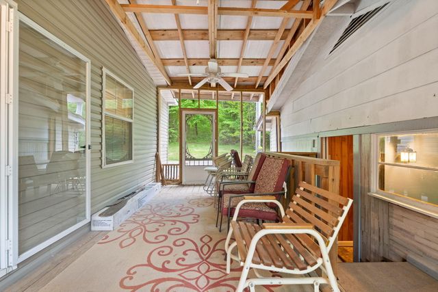 715 George Hardwick Drive, Bronston, KY 42518