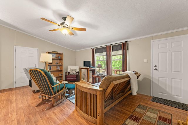 715 George Hardwick Drive, Bronston, KY 42518