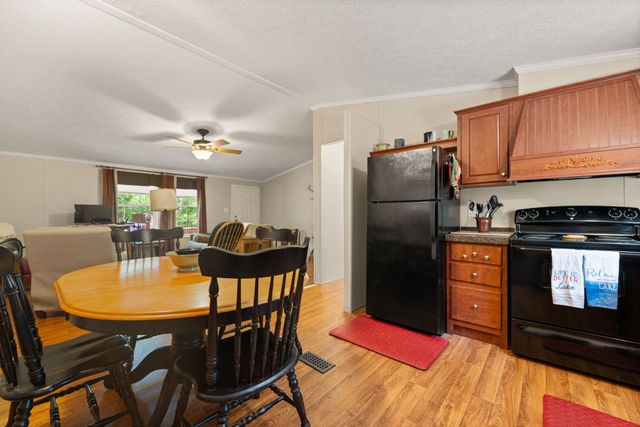 715 George Hardwick Drive, Bronston, KY 42518