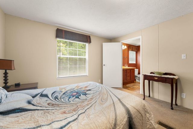 715 George Hardwick Drive, Bronston, KY 42518