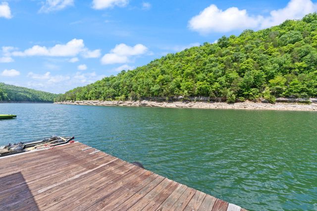 715 George Hardwick Drive, Bronston, KY 42518