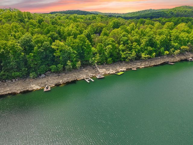 715 George Hardwick Drive, Bronston, KY 42518