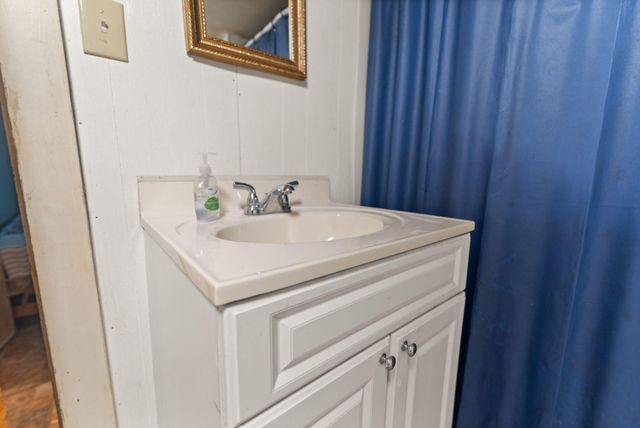 715 George Hardwick Drive, Bronston, KY 42518