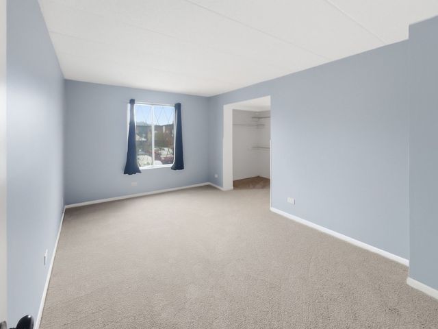 13616 Royal Court 207, Crestwood, IL 60418