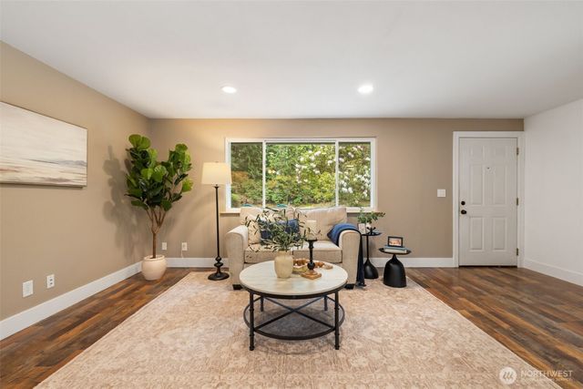 6951 SE Olalla Valley Road, Port Orchard, WA 98367