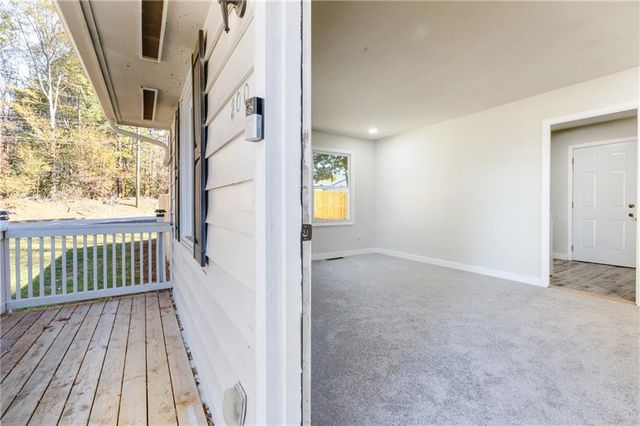 700 Parkdale Drive, Scottdale, GA 30079