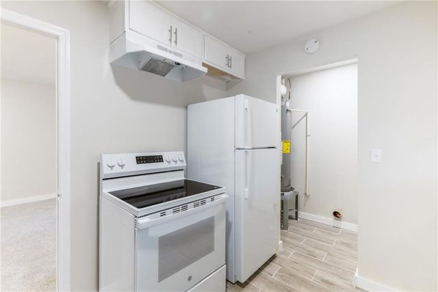 700 Parkdale Drive, Scottdale, GA 30079