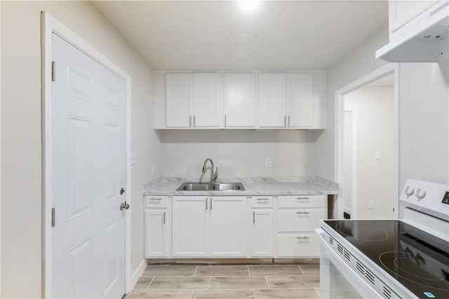 700 Parkdale Drive, Scottdale, GA 30079