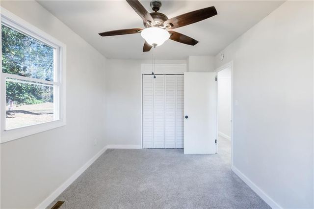 700 Parkdale Drive, Scottdale, GA 30079