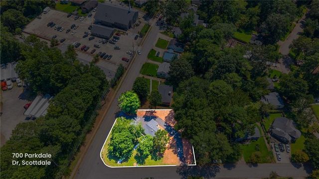 700 Parkdale Drive, Scottdale, GA 30079