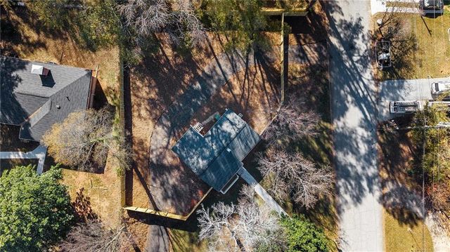 700 Parkdale Drive, Scottdale, GA 30079