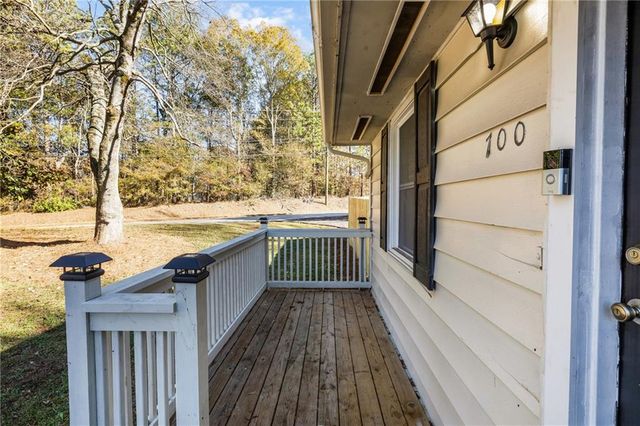 700 Parkdale Drive, Scottdale, GA 30079