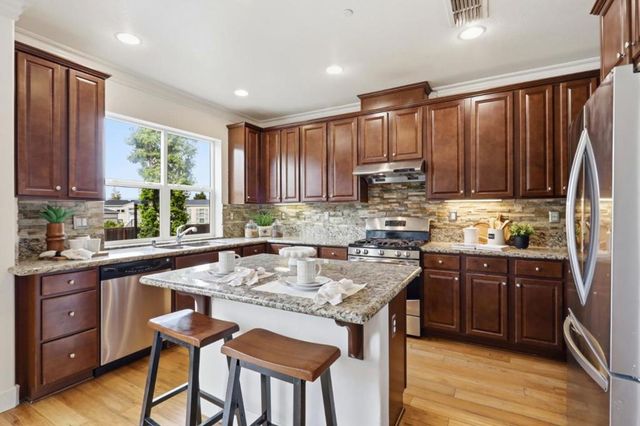 349 Esfahan Court, San Jose, CA 95111