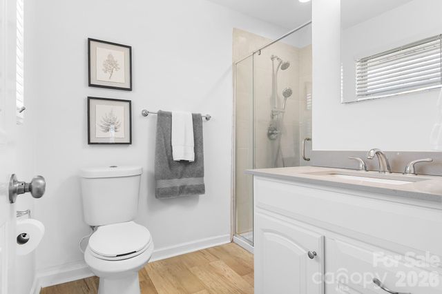 183 Kingsway Circle, Charlotte, NC 28214