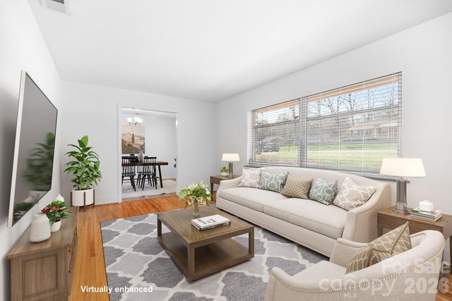 183 Kingsway Circle, Charlotte, NC 28214