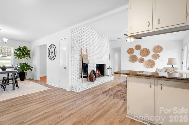 183 Kingsway Circle, Charlotte, NC 28214