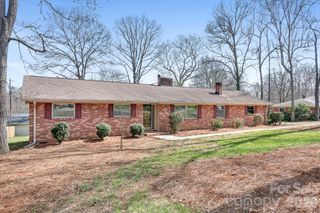 183 Kingsway Circle, Charlotte, NC 28214