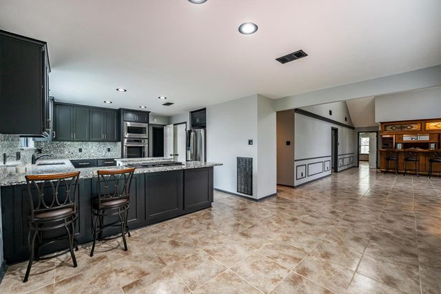 479 Cherry Hills Drive, Huntsville, TX 77340