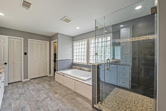 479 Cherry Hills Drive, Huntsville, TX 77340