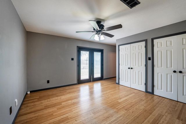 479 Cherry Hills Drive, Huntsville, TX 77340