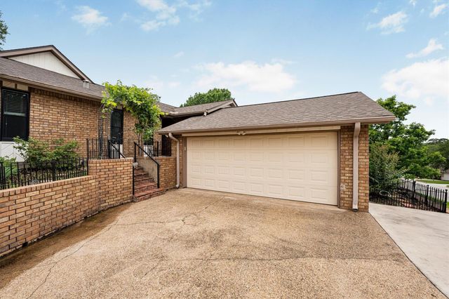 479 Cherry Hills Drive, Huntsville, TX 77340