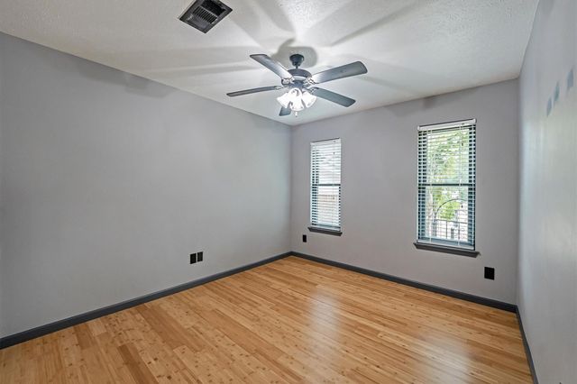 479 Cherry Hills Drive, Huntsville, TX 77340