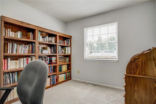 1002 NE Cedar Street, Lee's Summit, MO 64086