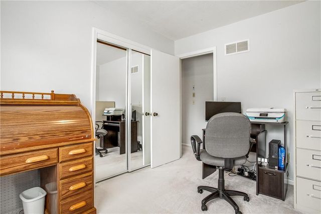 1002 NE Cedar Street, Lee's Summit, MO 64086