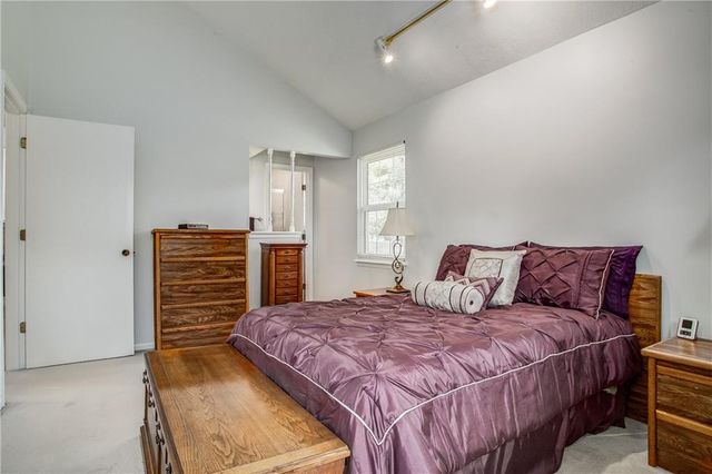 1002 NE Cedar Street, Lee's Summit, MO 64086