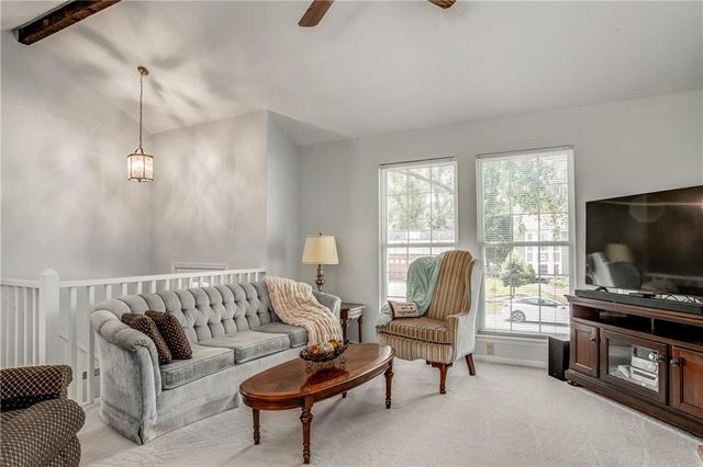 1002 NE Cedar Street, Lee's Summit, MO 64086