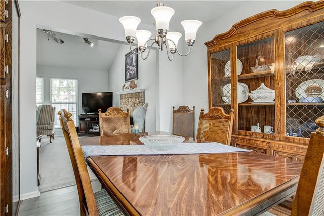 1002 NE Cedar Street, Lee's Summit, MO 64086