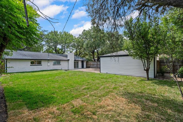 10730 Wickersham Lane, Houston, TX 77042